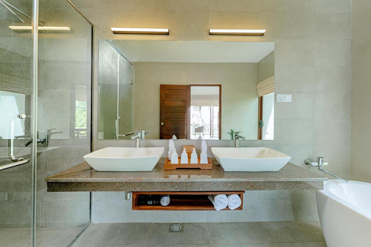 Celestial Hills - Villas & Suites By The Clarks كاندي المظهر الخارجي الصورة